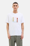 T-shirt blanc à manches courtes by ORIGINALS BY JACK & JONES, avec motif carré imprimé sur le devant.