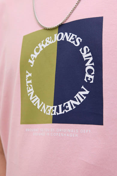 Roze T-shirt met korte mouwen van Originals by Jack & Jones met een grafische print op de voorkant.