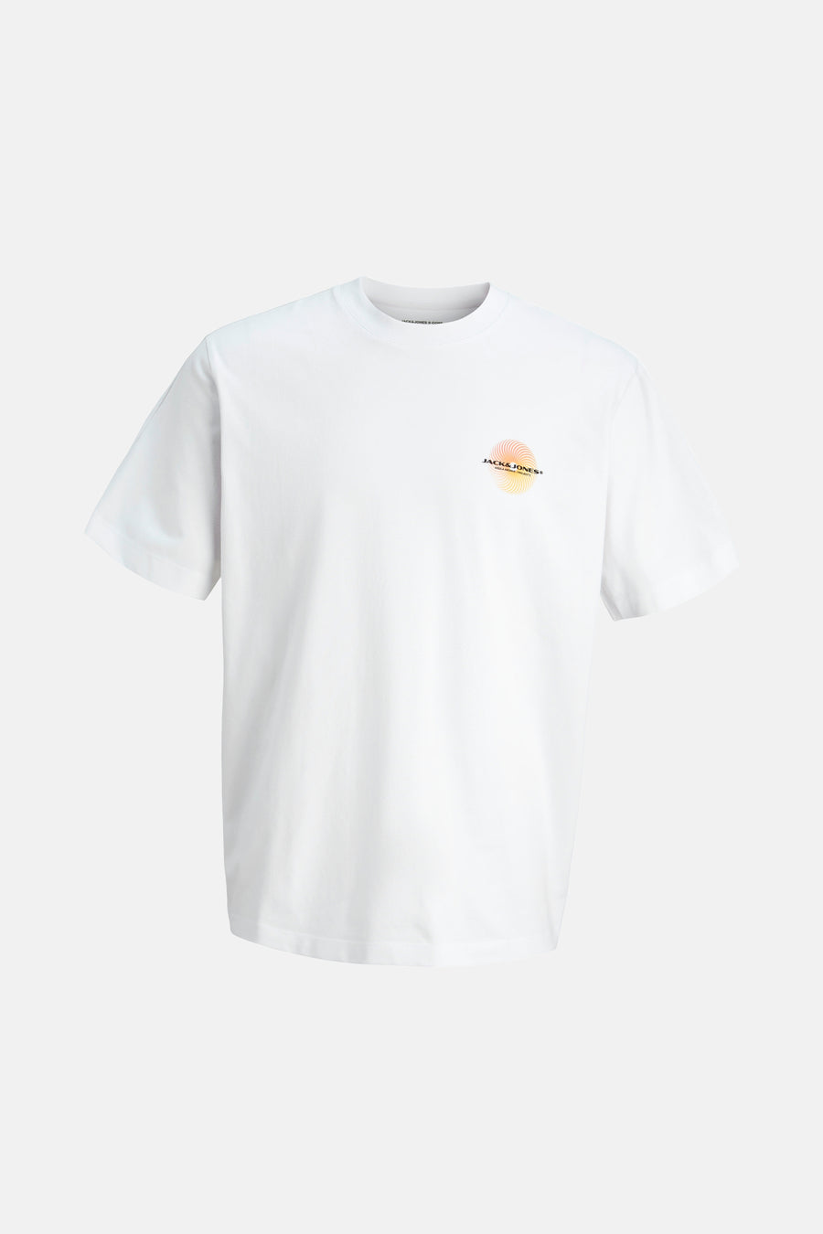 T-shirt blanc à manches courtes de JACK & JONES, avec un motif graphique sur la poitrine.
