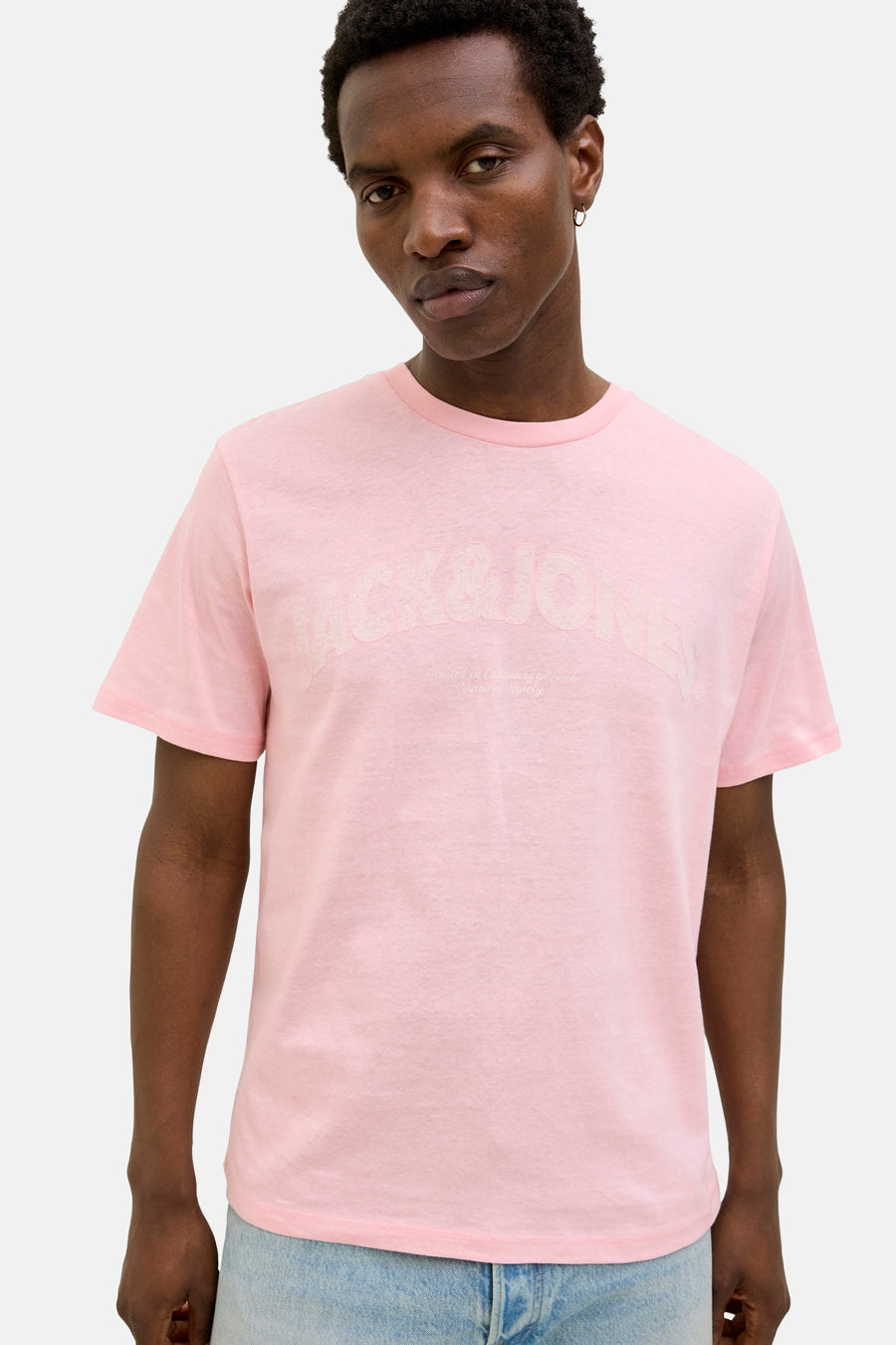 Roze T-shirt met korte mouwen Originals van JACK & JONES, met toon-op-toon opdruk.