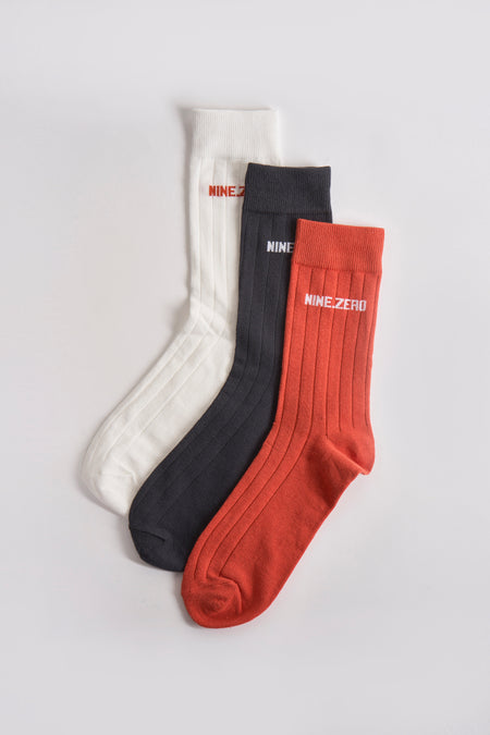 Multikleuren sokkenpakketten van ACCESSORIES BY JACK & JONES, met geribbelde textuur en zichtbaar logo.