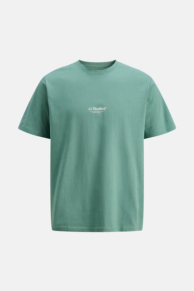 Blauw T-shirt met korte mouwen van JACK & JONES, met een opdruk van een logo op de voorkant.