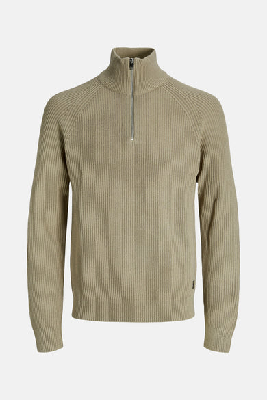 Pull col roulé beige de Jack & Jones avec fermeture éclair argentée et texture côtelée.