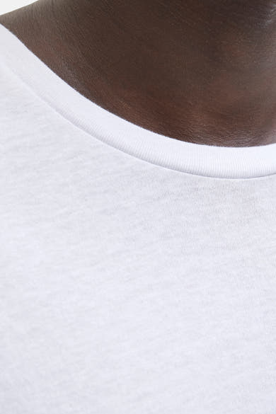 T-shirt blanc à manches courtes par ORIGINALS BY JACK & JONES, porté avec un col rond.