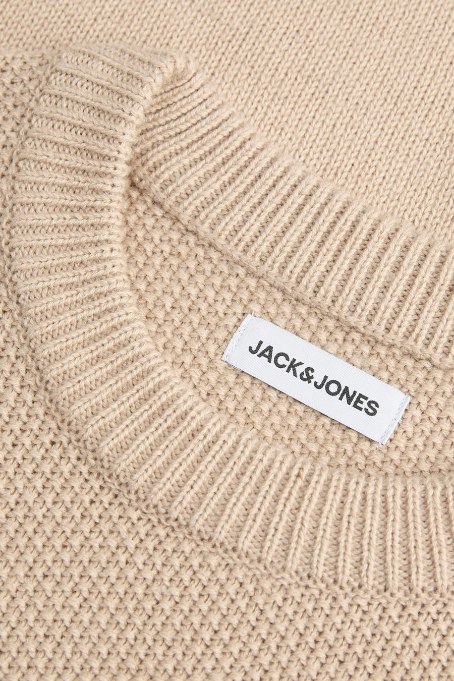 Beige ronde hals trui van JACK & JONES, in textuurgebreid met een merklabel.