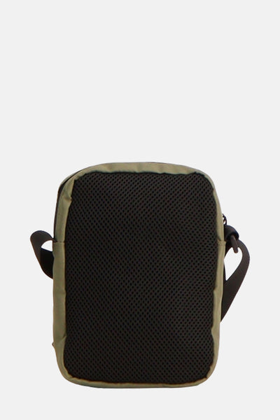 Kaki schoudertas van ACCESSORIES BY JACK & JONES met een zwarte mesh achterkant en een zwarte schouderriem.