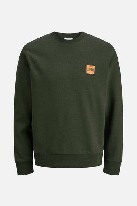 Groene trui met ronde hals van ORIGINALS BY JACK & JONES, met een oranje vierkant logo op de borst.