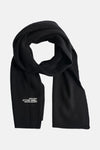 Écharpe noire en maille côtelée par ACCESSORIES BY JACK & JONES, avec un logo imprimé en bas.