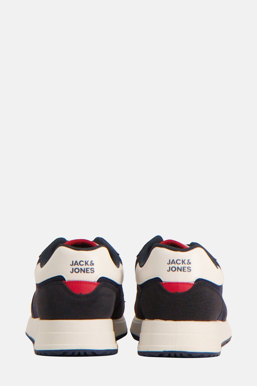 Baskets bleues de ACCESSORIES BY JACK & JONES, détail rouge à l'arrière.