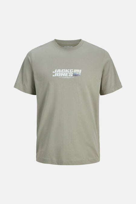 Groen T-shirt met korte mouwen van JACK & JONES met een grafisch logo op de voorkant.