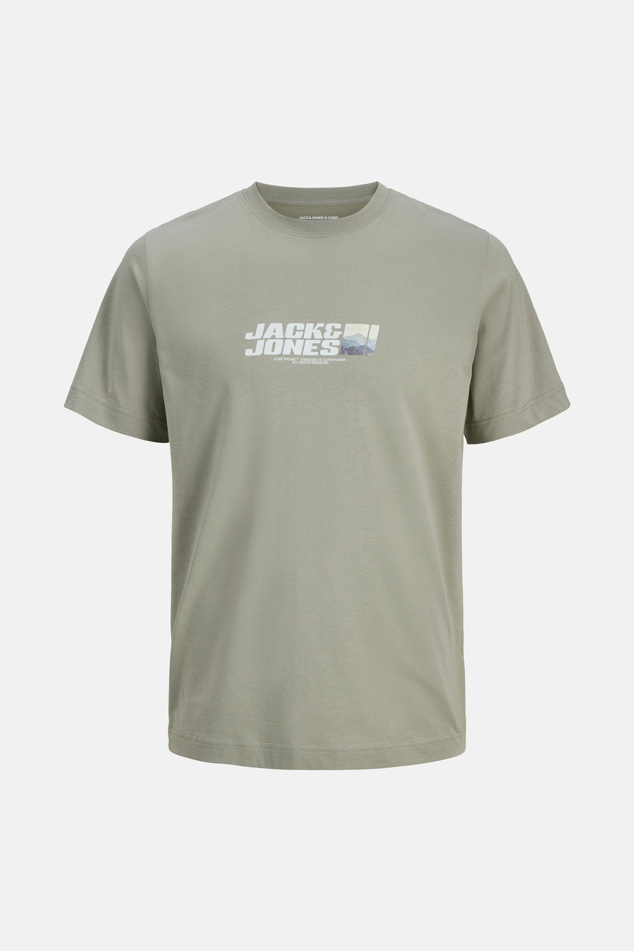 T-shirt à manches courtes vert par JACK & JONES avec un logo graphique sur le devant.