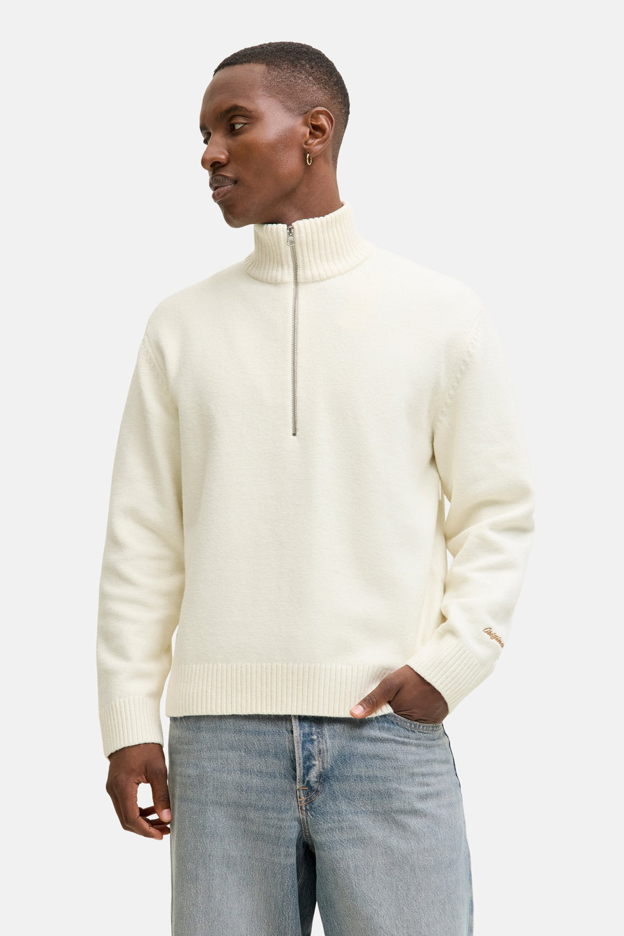 Gebreide coltrui in gebroken wit van ORIGINALS BY JACK & JONES, met zilverkleurige ritssluiting en geribbelde boorden.