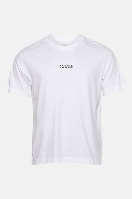 Wit T-shirt met korte mouwen van JACK & JONES met een logo-opdruk midden op de borst.