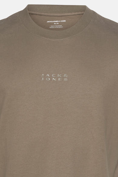 Groen T-shirt met korte mouwen van JACK & JONES met discreet merklogo.