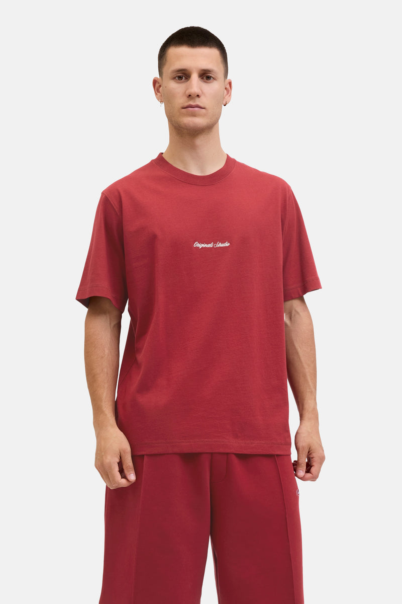 Rood T-shirt met korte mouwen van ORIGINALS BY JACK & JONES met een geborduurd logo op de borst.
