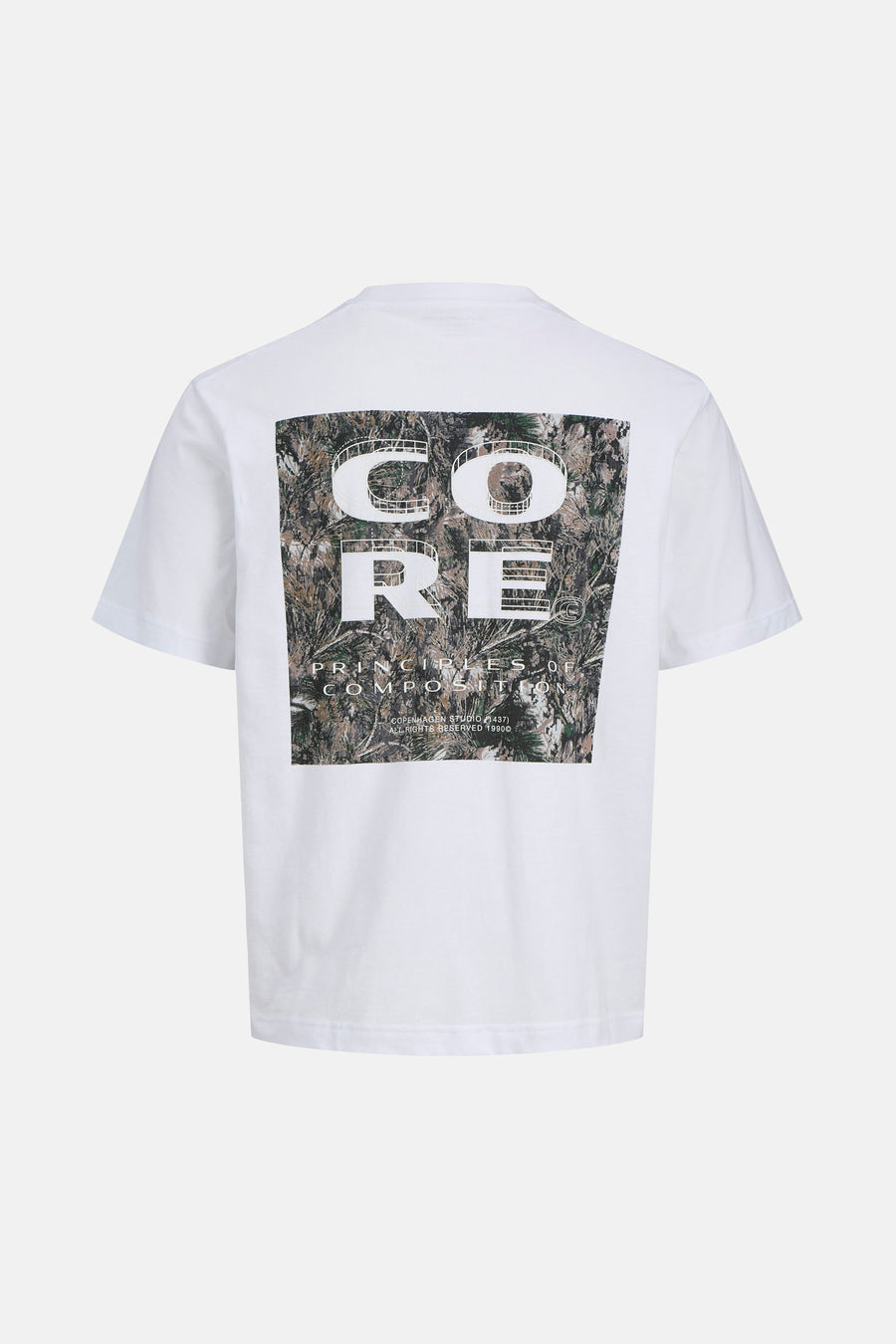 Wit T-shirt met korte mouwen van JACK & JONES met camouflagegrafische print op de rug.