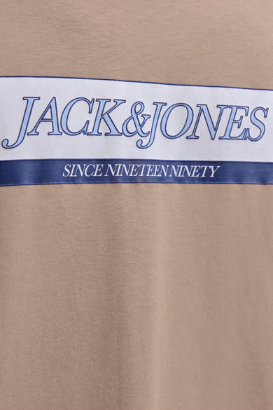 Beige T-shirt met korte mouwen van ORIGINALS BY JACK & JONES met opdruk van een logo en decoratieve strepen.