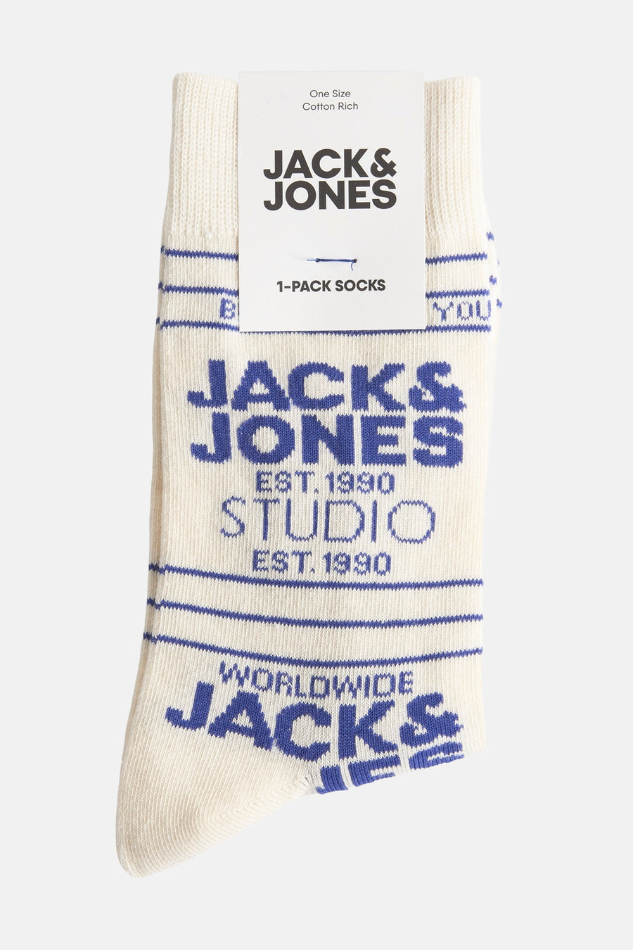 Chaussettes écru de ACCESSORIES BY JACK & JONES, avec motifs du nom de marque en bleu.
