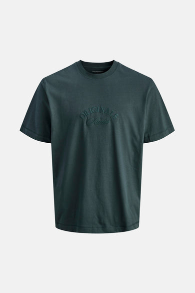 Groen T-shirt met korte mouwen van JACK & JONES met een geborduurd logo op de voorkant.