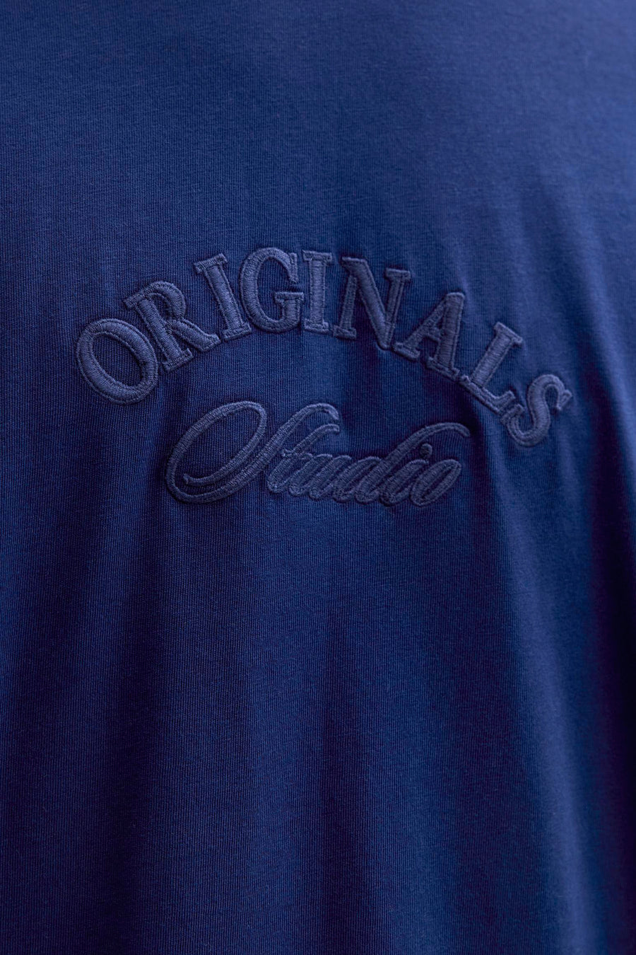 Blauw T-shirt met korte mouwen van JACK & JONES met decoratieve toon-op-toon borduursel.