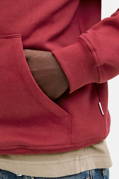 Sweat à capuche rouge ORIGINALS BY JACK & JONES avec poche kangourou et poignet côtelé.