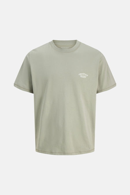 T-shirt vert à manches courtes de JACK & JONES, avec un petit logo sur le devant.