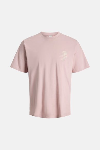 T-shirt à manches courtes rose de JACK & JONES avec un motif floral brodé sur la poitrine.
