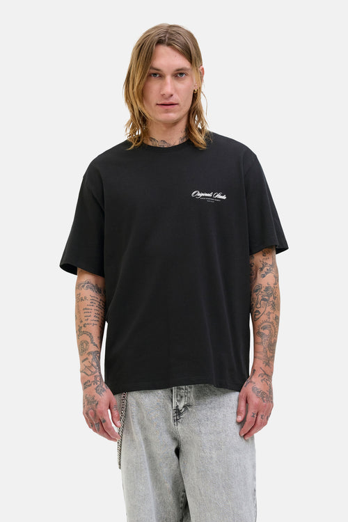 JORDIA GRAPHIC BACK TEE SS CREW NECK