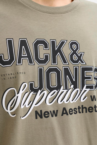 Kaki T-shirt met korte mouwen van ORIGINALS by JACK & JONES met zwart-witte grafische print.