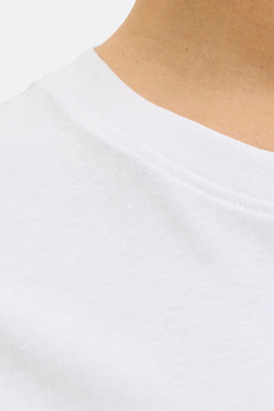Wit T-shirt met korte mouwen van JACK & JONES, met ronde hals en mesh-textuur.