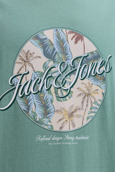 Blauw T-shirt met korte mouwen, van JACK & JONES, met een ingelijste tropische print op de voorkant.