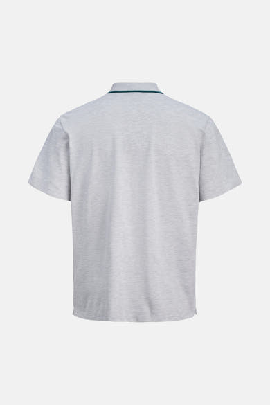 Polo gris de JACK & JONES, vue de dos, col à rayures vertes et texture piquée.