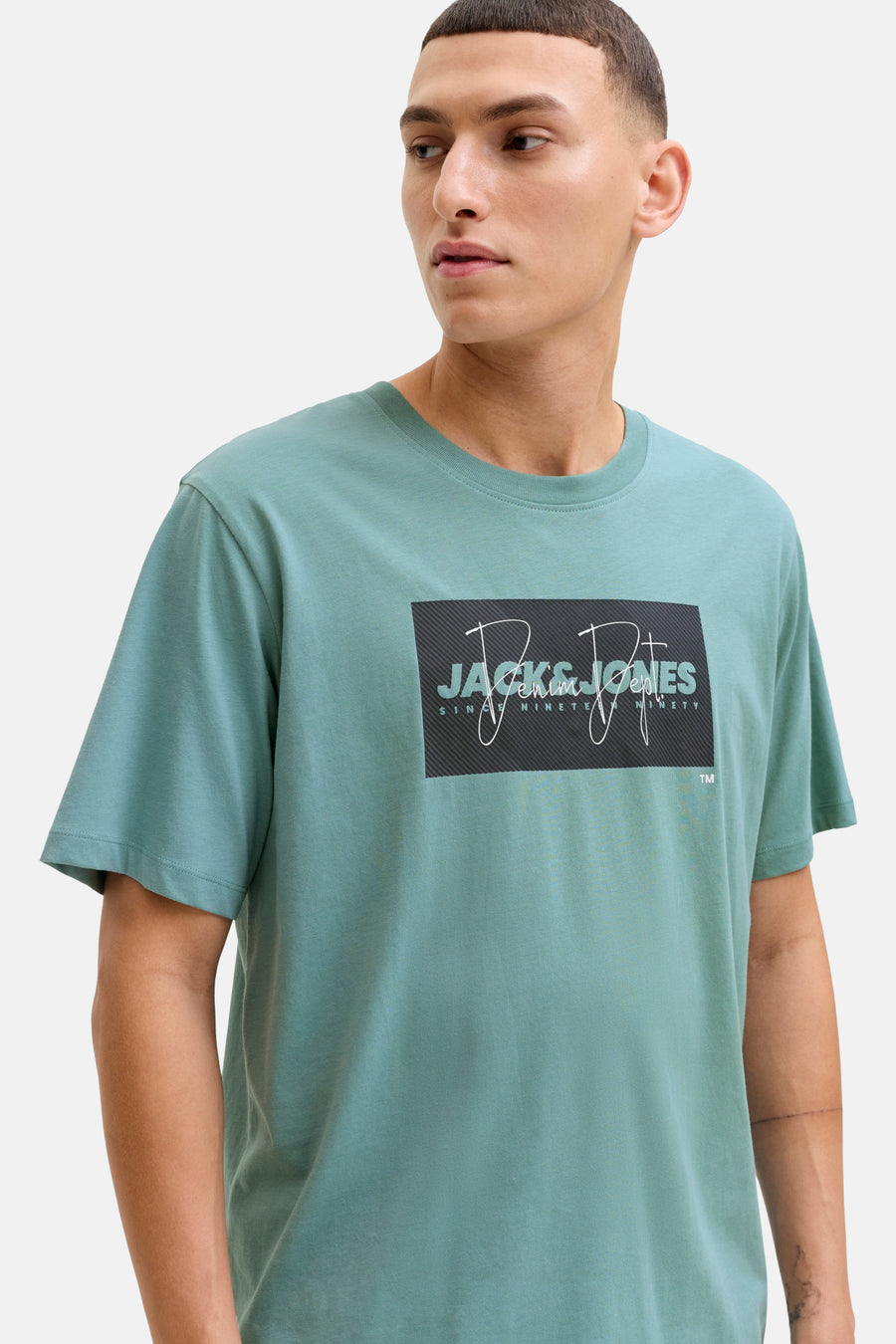 Blauw T-shirt met korte mouwen van JACK & JONES, met grafische print op de voorkant.