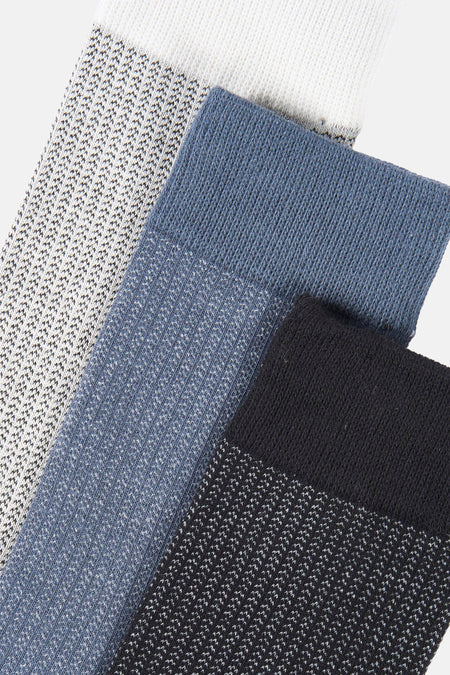 Packs de chaussettes multicolores par ACCESSORIES BY JACK & JONES, avec motifs variés et textures différentes.