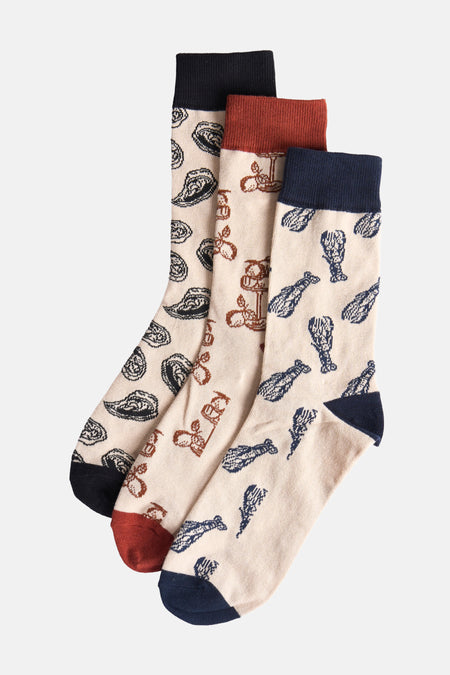Lot de chaussettes multicolores par ACCESSORIES BY JACK & JONES avec motifs variés : cachemire, théière et poulet frit.