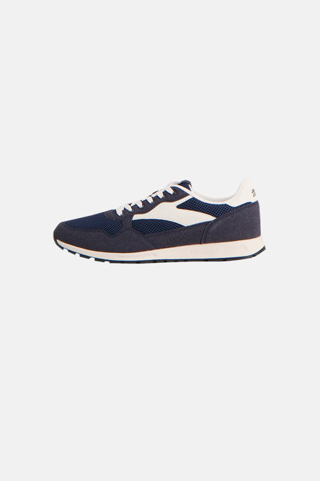 Baskets bleues ACCESSORIES BY JACK & JONES, avec détails en mesh, lacets blancs et semelle contrastée.