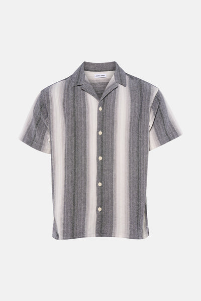 Chemise multicolore par ORIGINALS BY JACK & JONES à rayures verticales grises et blanches, col revers et manches courtes.
