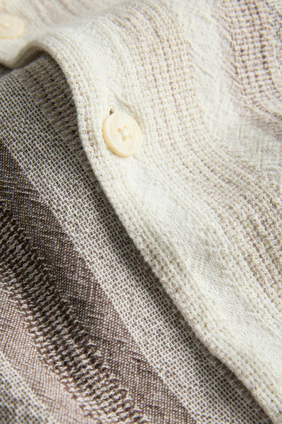 Beige overhemd van ORIGINALS BY JACK & JONES, met bruine strepen, geweven textuur en lichte knopen.