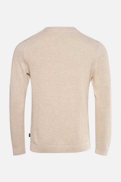 Pull à col rond beige de PREMIUM by JACK & JONES, avec une texture fine et des manches longues, en vue arrière.
