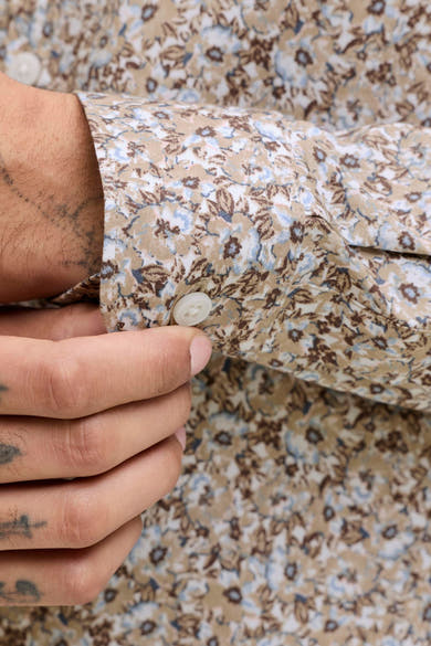 Multikleurig overhemd met lange mouwen van PREMIUM by JACK & JONES met een bloemenprint.