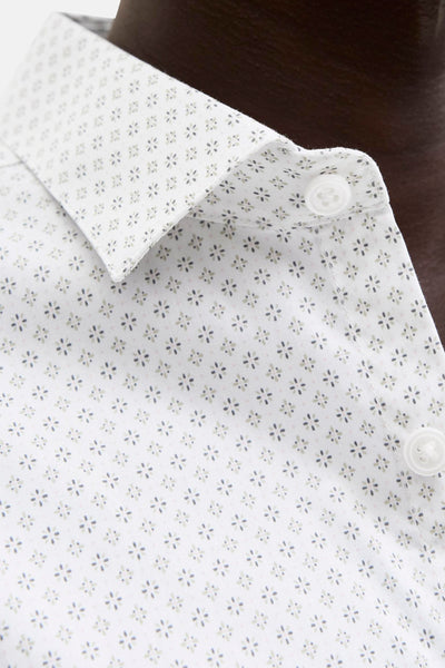 Chemise à manches longues blanche de PREMIUM by JACK & JONES, à motifs floraux discrets.