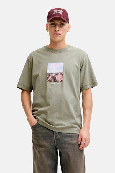 Olijfgroen T-shirt met korte mouwen van ORIGINALS BY JACK & JONES, met een print op de borst.