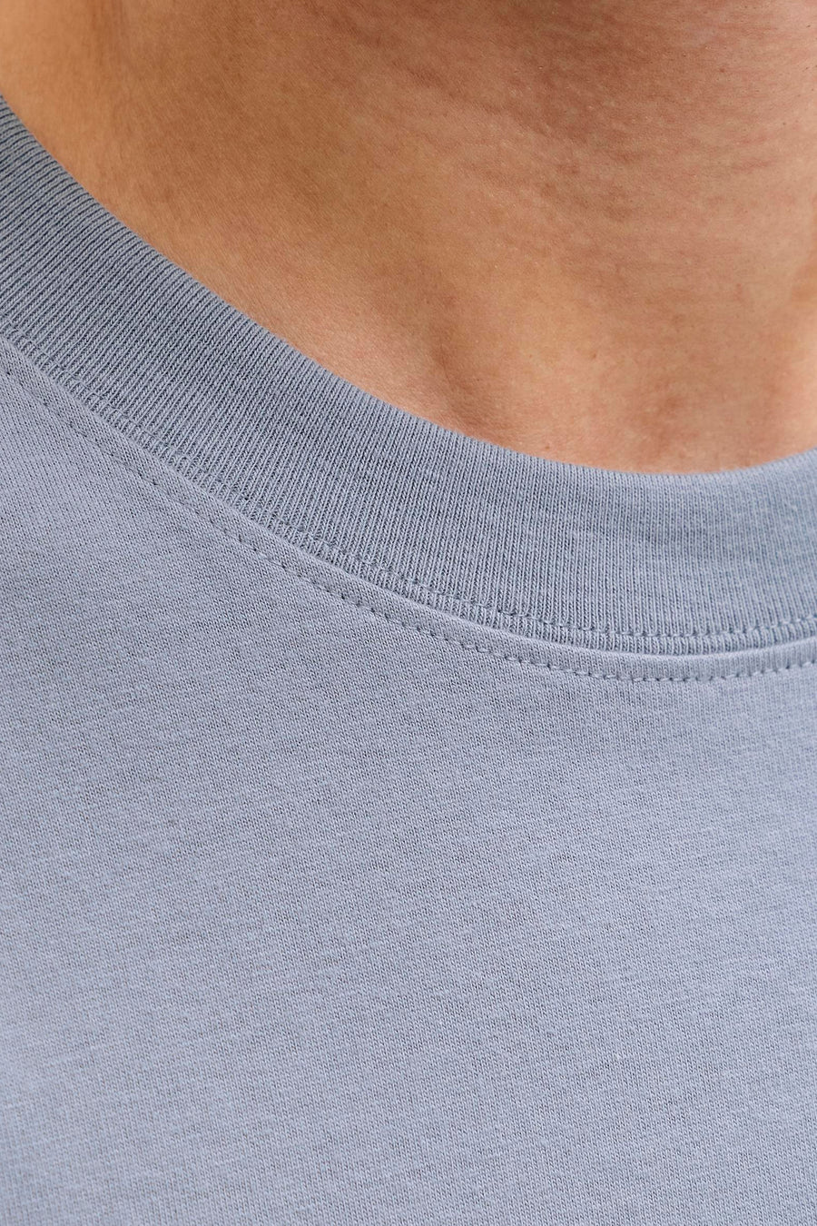 Grijs T-shirt met korte mouwen van ORIGINALS BY JACK & JONES, ronde hals en effen textuurstof.