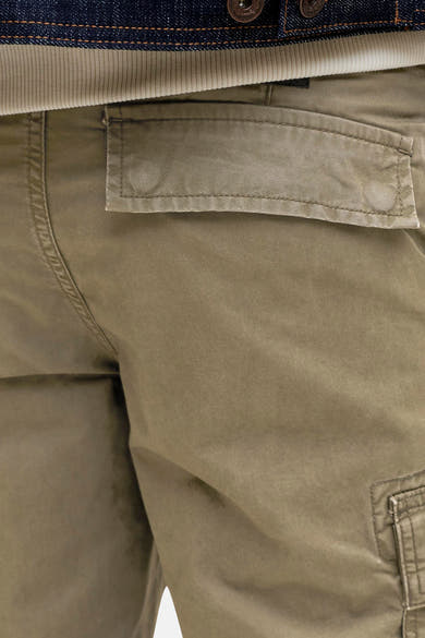 Short olive - JACK & JONES