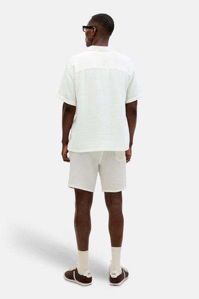 Wit overhemd met korte mouwen van Originals by Jack & Jones, gewafeld textuurdetail, achterzicht.
