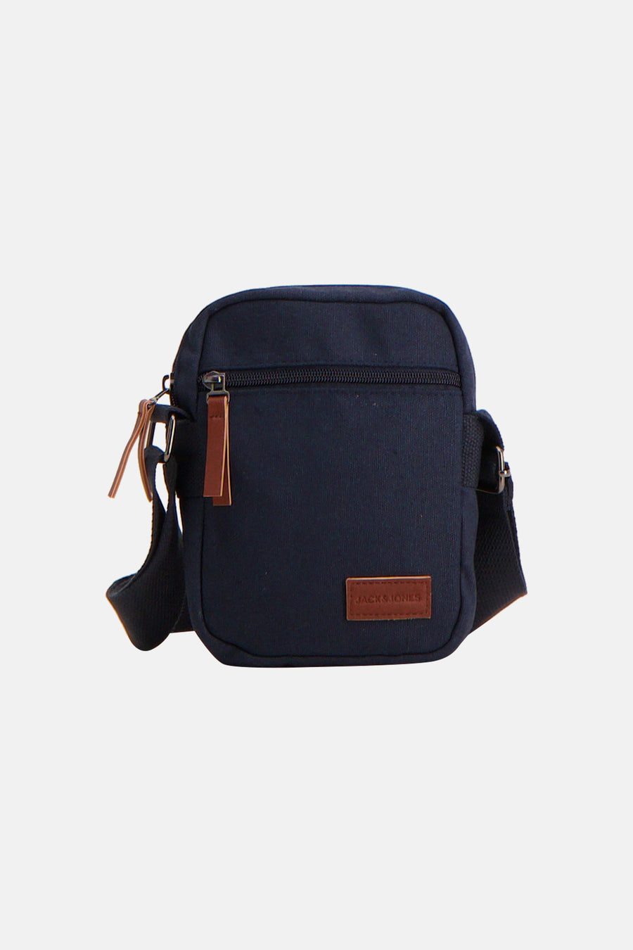 Sac à bandoulière bleu d’ACCESSORIES BY JACK & JONES avec une bandoulière noire et une étiquette en cuir.