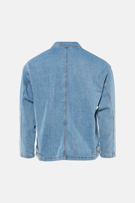 Veste en jean bleu clair en denim par Originals by Jack & Jones, vue de dos avec coutures apparentes.