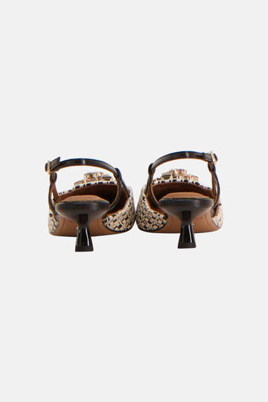 Escarpins multicolores de TAMARIS, avec brides arrière, ornements brillants et talons noirs.