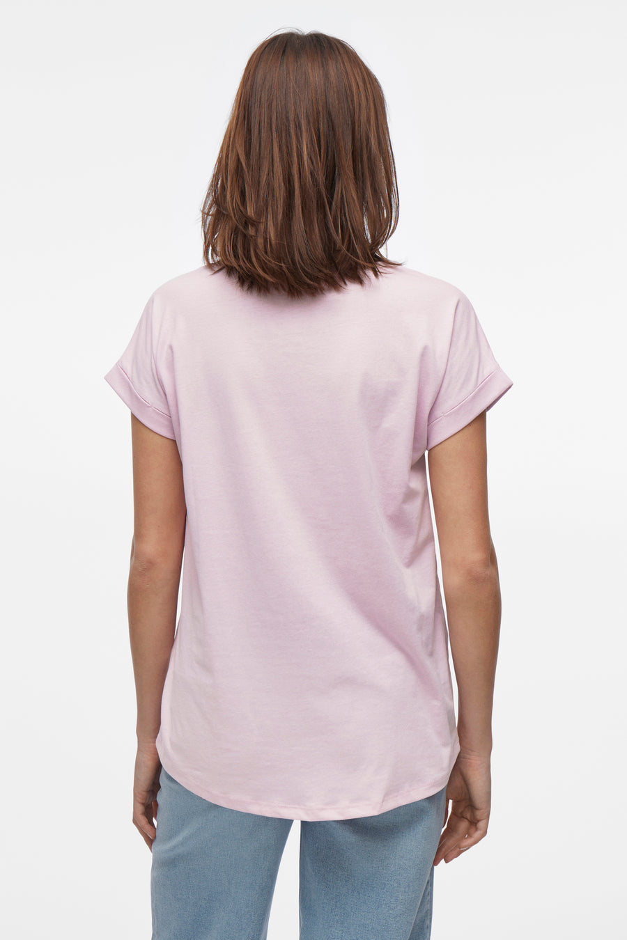 Roze T-shirt met korte mouwen van VILA®, achterkant, gedragen met een blauwe spijkerbroek.