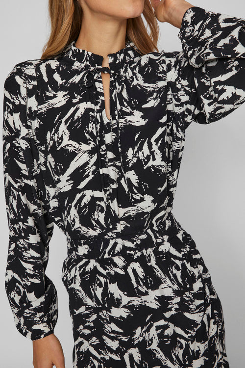 VIBOA HIA O-NECK L/S TOP